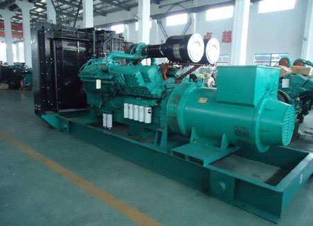 高昌800kw康明斯柴油发电机组图片 高昌800kw康明斯柴油发电机组图片